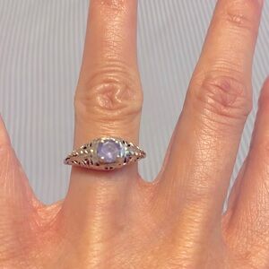 Purple Tanzanite & 14K white gold filigree antique ring - size 5